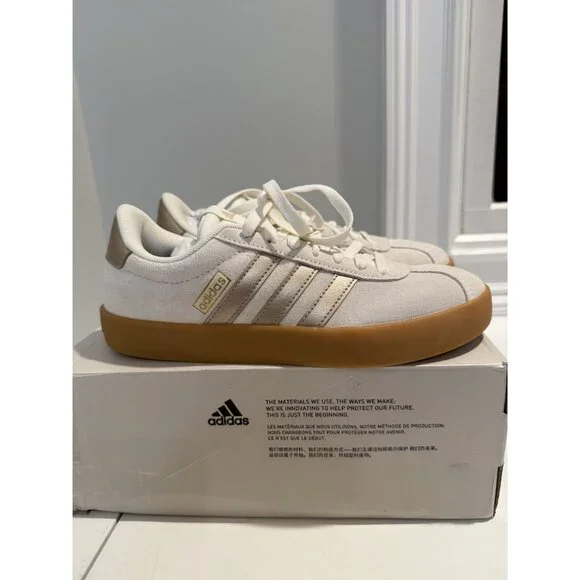 NWB Adidas VL Court 3.0 Womens Sneaker Cream Gold Low Top Size US 6.5 $75 [jb] - Picture 9 of 16